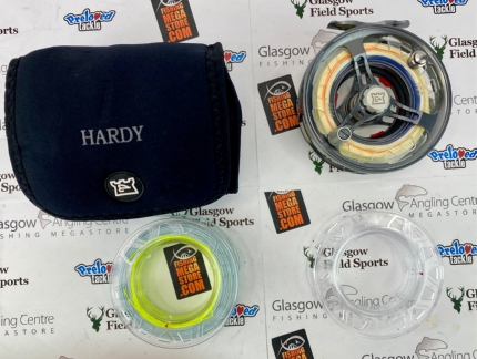 Preloved Hardy Ultradisc Cassette 7000 #7/8 fly reel with 2 spare spools (in pouch) - As New