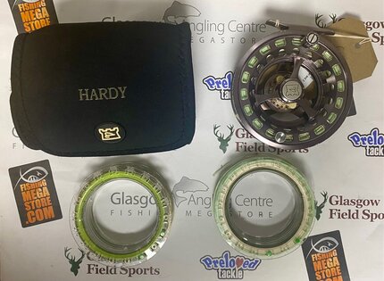 Preloved Hardy Ultralite 5000CLS 5/6/7 Reel and 2 spare spools (in pouch) - Used