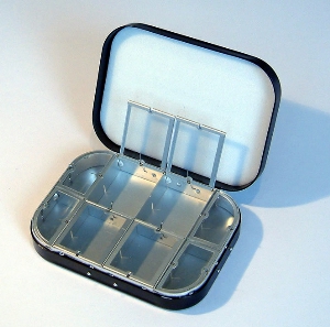 Richard Wheatley 8 Compartment Black Aluminium & Foam Lid Fly Box