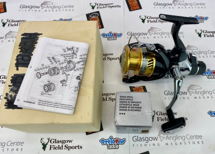 Preloved Shimano Sahara 4000 RD Rear Drag Spinning Reel plus spare spool- Excellent