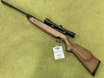 Preloved SMK Model 20M .22 Air Rifle with Scope and Bag - Used